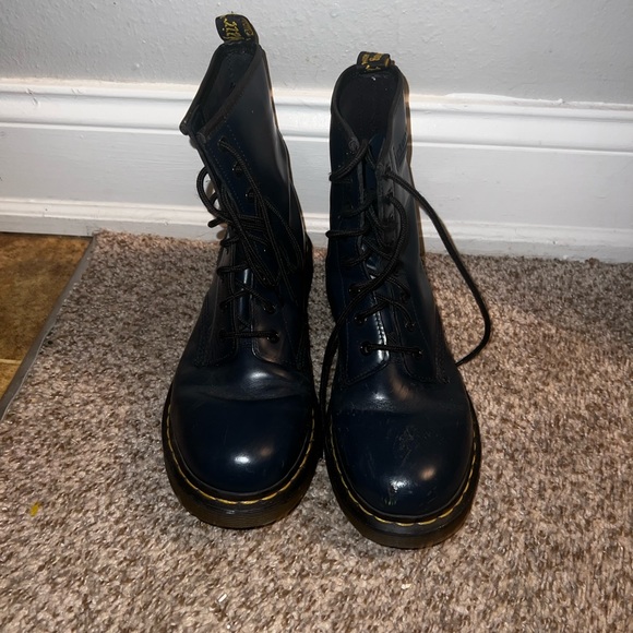 Dr. Martens Shoes - Doc Martens